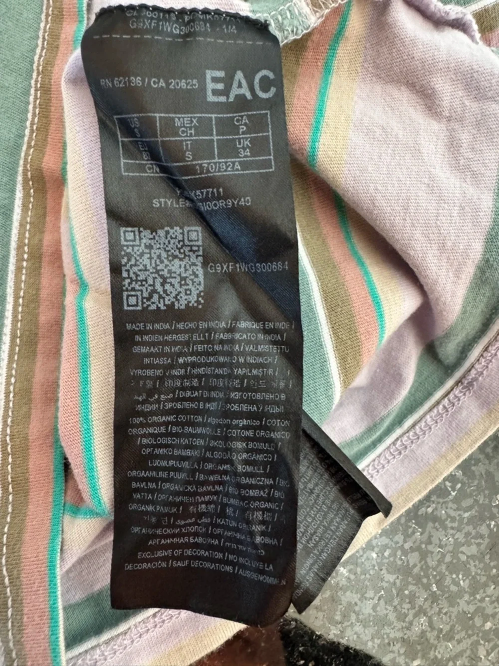 Vintage Guess Striped Tee in Sage, Cream and Lavender Accents. Size S (men’s) - Picture 7 of 8